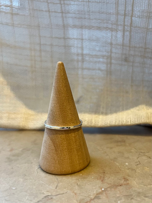 Sophie - Bague fine martelée en Argent